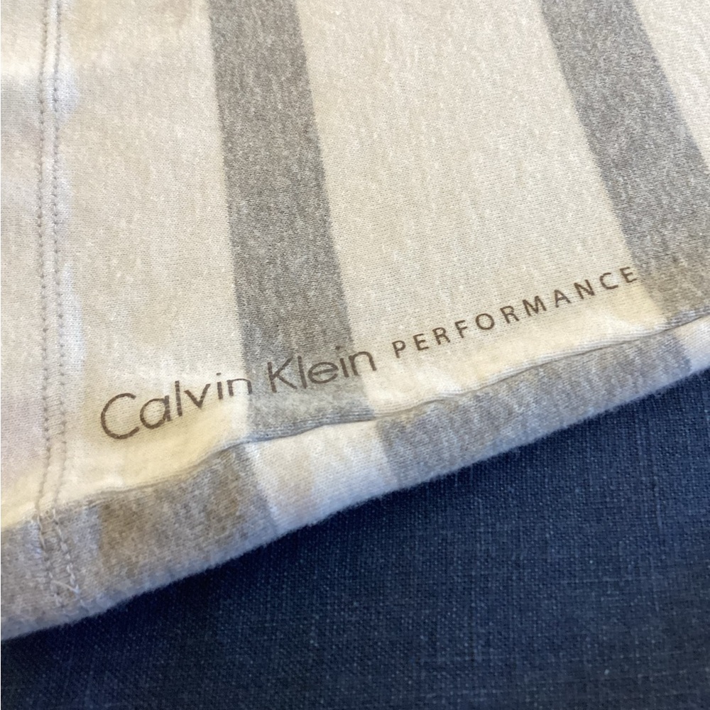 Calvin‎ Klein tee - Picture 8 of 8